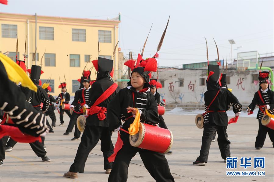 (社會)(3)甘肅武威:非遺“攻鼓子”進校園